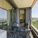 Cozy Sea View & Parking Apartament