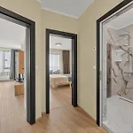 Cozy Sea View & Parking Varna