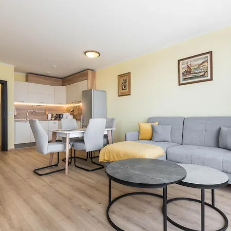 Cozy Sea View & Parking Apartment *