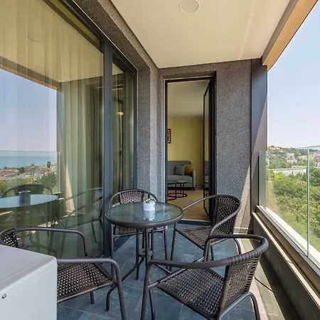 Cozy Sea View & Parking Lägenhet