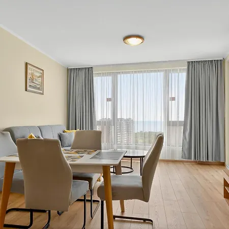 Cozy Sea View & Parking Apartment *