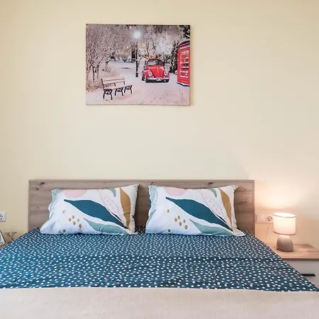 Cozy Sea View & Parking Apartment