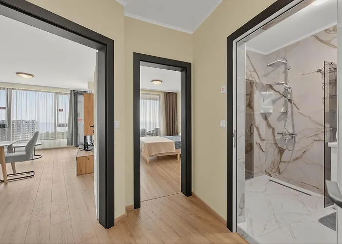 Cozy Sea View Varna&parking Warna