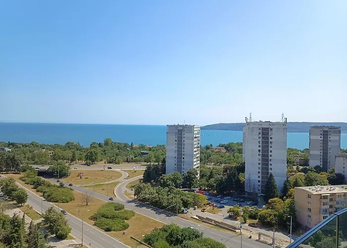 Apartament Cozy Sea View Varna&parking Warna